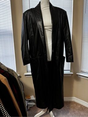 Classic Black Leather Trench Coat - Sleek Open Front